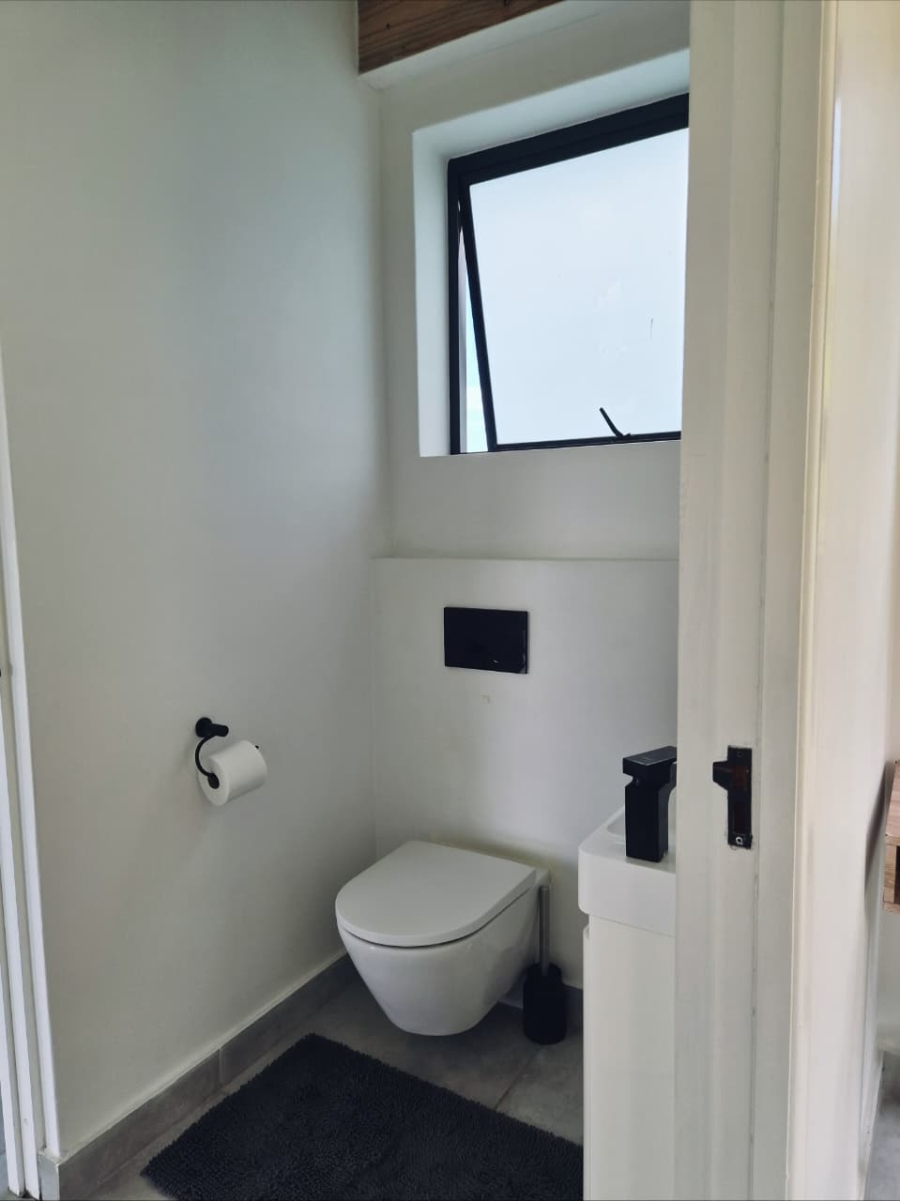 2 Bedroom Property for Sale in Stilbaai Wes Western Cape